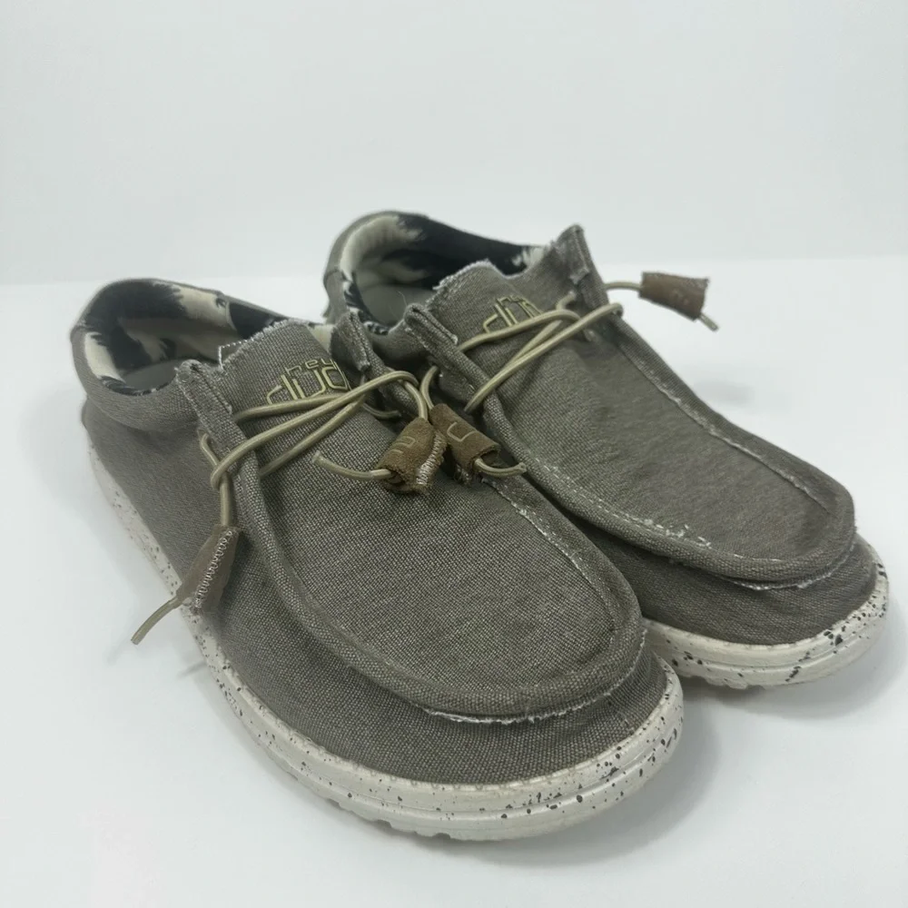 Hey Dude Men's Wally Stretch Gray Canvas Loafers